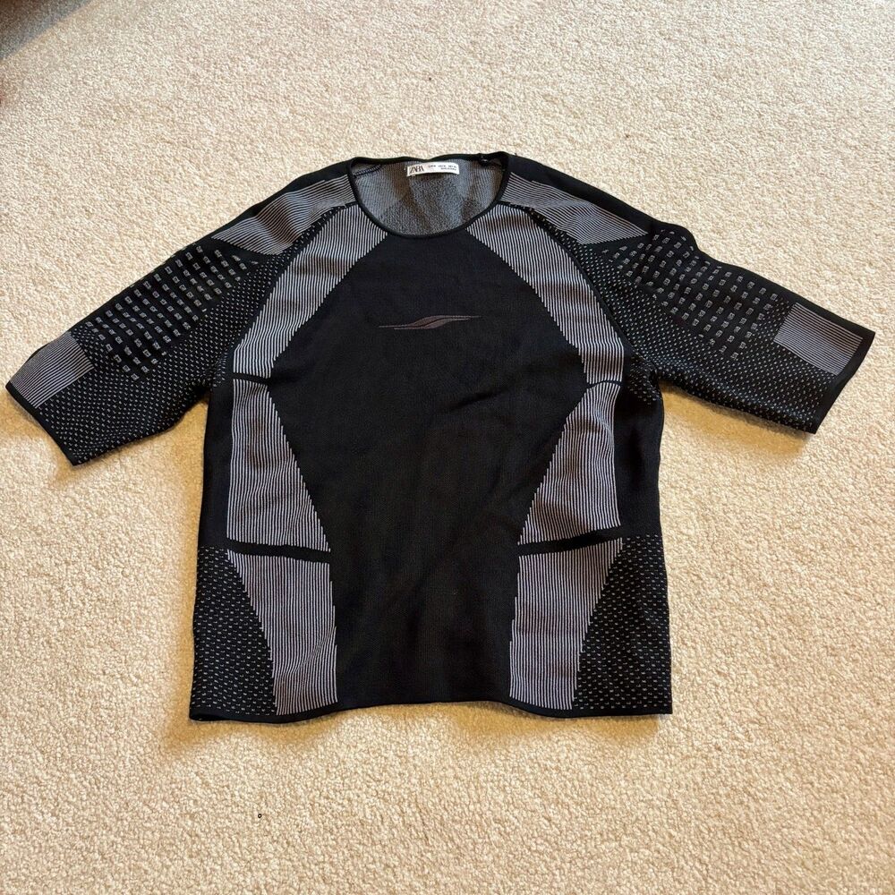 Zara Black Seamless Mesh Knit Compression Top Women's M Techwear